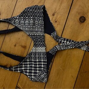 REBECCA MINKOFF Patterned Navy & White Bikini Top